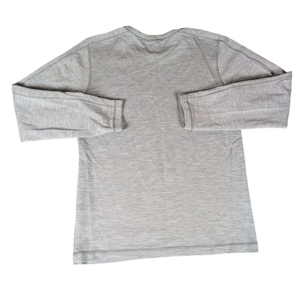 The North Face Mens Long Sleeve Crew Neck Base Layer Top Heather Grey S/P